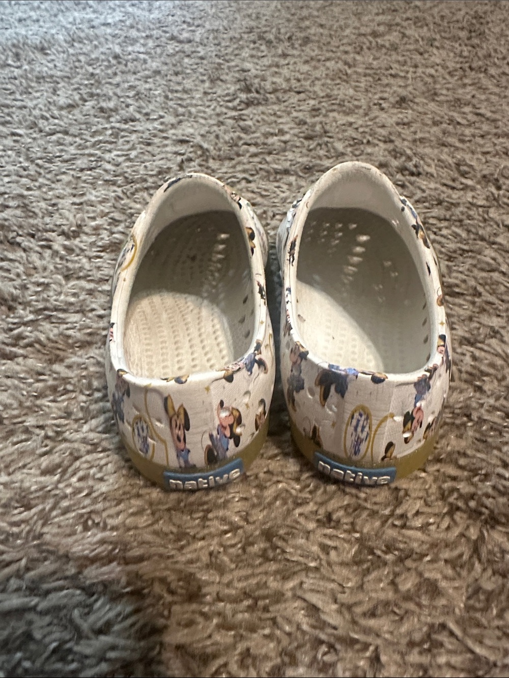 Native Disneys 50th anniversary childrens shoes  h - Picture 5 of 7